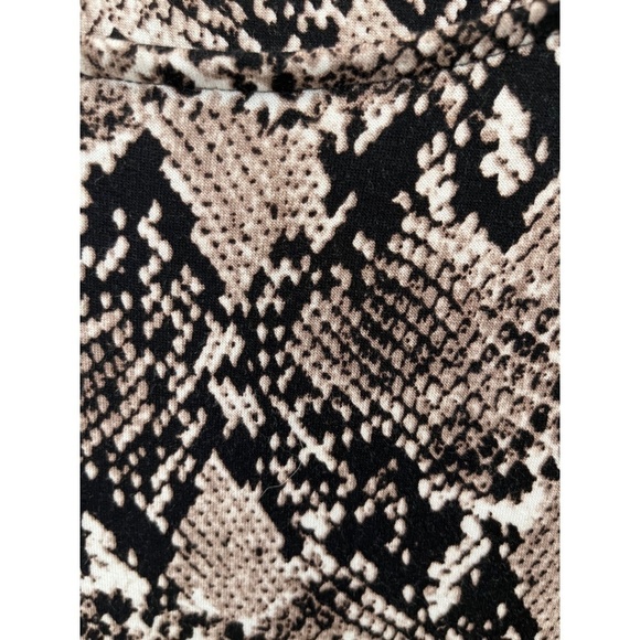Mario Serrani Long Sleeve Round Neck Snakeskin Stretch Knit Top Size XXL - Picture 3 of 4